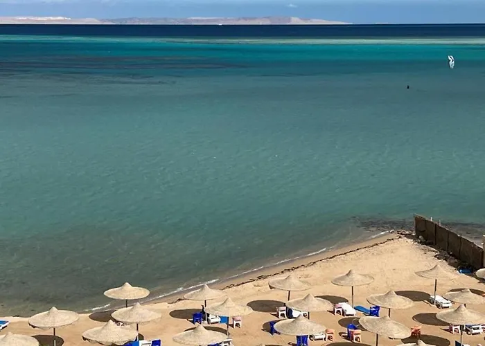 Shams El Bahr *